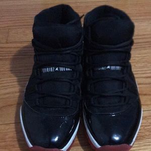 There a size 10.5 red black white color way.